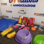 LOTE 248 - 01 KIT DE ACESSÓRIOS PARA PET’S. (NO ESTADO) ATENÇÃO! FAZER A VISITAÇÃO ANTES DE ARREMATAR, NÃO SABEMOS SE FUNCIONA. LEILÃO NÃO TEM GARANTIA E NEM DEVOLUÇÃO, SUJEITO A POSSÍVEIS AVARIAS VISÍVEIS/OCULTAS E/OU AUSÊNCIA DE COMPONENTES.