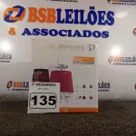 LOTE 135 - 01 LUMINÁRIA PENDENTE SÃO PAULO. (NO ESTADO) ATENÇÃO! FAZER A VISITAÇÃO ANTES DE ARREMATAR, NÃO SABEMOS SE FUNCIONA. LEILÃO NÃO TEM GARANTIA E NEM DEVOLUÇÃO, SUJEITO A POSSÍVEIS AVARIAS VISÍVEIS/OCULTAS E/OU AUSÊNCIA DE COMPONENTES.