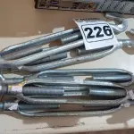 LOTE 226 - 05 ESTICADORES PARA CABO DE AÇO. (NO ESTADO) ATENÇÃO! FAZER A VISITAÇÃO ANTES DE ARREMATAR, NÃO SABEMOS SE FUNCIONA. LEILÃO NÃO TEM GARANTIA E NEM DEVOLUÇÃO, SUJEITO A POSSÍVEIS AVARIAS VISÍVEIS/OCULTAS E/OU AUSÊNCIA DE COMPONENTES.