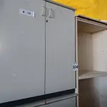 LOTE 394 - 02 ARMÁRIOS BAIXOS E 01 ARMÁRIO ALTO EM MADEIRA INCOMPLETO. (NO ESTADO) ATENÇÃO! FAZER A VISITAÇÃO ANTES DE ARREMATAR, NÃO SABEMOS SE FUNCIONA. LEILÃO NÃO TEM GARANTIA E NEM DEVOLUÇÃO, SUJEITO A POSSÍVEIS AVARIAS VISÍVEIS/OCULTAS E/OU AUSÊNCIA DE COMPONENTES.