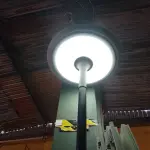 LOTE 334 - 01 POSTE DE ILUMINAÇÃO PARA JARDIM. (NO ESTADO) ATENÇÃO! FAZER A VISITAÇÃO ANTES DE ARREMATAR, NÃO SABEMOS SE FUNCIONA. LEILÃO NÃO TEM GARANTIA E NEM DEVOLUÇÃO, SUJEITO A POSSÍVEIS AVARIAS VISÍVEIS/OCULTAS E/OU AUSÊNCIA DE COMPONENTES.