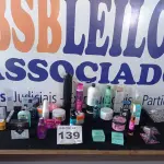 LOTE 139 - 40 – COSMÉTICOS VARIADOS  (APROXIMADAMENTE)(NO ESTADO, NÃO SABEMOS SE FUNCIONA. LEILÃO NÃO TEM GARANTIA E NEM DEVOLUÇÃO, SUJEITO A POSSÍVEIS AVARIAS VISÍVEIS/OCULTAS E/OU AUSÊNCIA DE COMPONENTES)