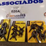 LOTE 020 - 03 KIT’S DE GRAMPOS DE PRESSÃO. (NO ESTADO) ATENÇÃO! FAZER A VISITAÇÃO ANTES DE ARREMATAR, NÃO SABEMOS SE FUNCIONA. LEILÃO NÃO TEM GARANTIA E NEM DEVOLUÇÃO, SUJEITO A POSSÍVEIS AVARIAS VISÍVEIS/OCULTAS E/OU AUSÊNCIA DE COMPONENTES.