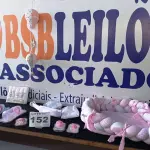 LOTE 152 - 16 - ENXOVAIS DE BEBÊ DIVERSOS (NO ESTADO, NÃO SABEMOS SE FUNCIONA. LEILÃO NÃO TEM GARANTIA E NEM DEVOLUÇÃO, SUJEITO A POSSÍVEIS AVARIAS VISÍVEIS/OCULTAS E/OU AUSÊNCIA DE COMPONENTES)