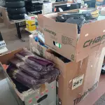 LOTE 267 - 01 LOTE COM GRANDE QUANTIDADE DE MATERIAL DE ESCRITÓRIO DIVERSOS. (NO ESTADO) ATENÇÃO! FAZER A VISITAÇÃO ANTES DE ARREMATAR, NÃO SABEMOS SE FUNCIONA. LEILÃO NÃO TEM GARANTIA E NEM DEVOLUÇÃO, SUJEITO A POSSÍVEIS AVARIAS VISÍVEIS/OCULTAS E/OU AUSÊNCIA DE COMPONENTES.