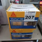 LOTE 207 - 02 CAIXAS DE SIKA TOP-100, REVESTIMENTO IMPERMEABILIZANTE SEMI-FLEXIVEL 18KG. (NO ESTADO) ATENÇÃO! FAZER A VISITAÇÃO ANTES DE ARREMATAR, NÃO SABEMOS SE FUNCIONA. LEILÃO NÃO TEM GARANTIA E NEM DEVOLUÇÃO, SUJEITO A POSSÍVEIS AVARIAS VISÍVEIS/OCULTAS E/OU AUSÊNCIA DE COMPONENTES.
