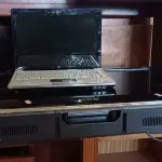 LOTE 354 - 01 TV CCE E 01 NOTEBOOK MARCA HP. (NO ESTADO) ATENÇÃO! FAZER A VISITAÇÃO ANTES DE ARREMATAR, NÃO SABEMOS SE FUNCIONA. LEILÃO NÃO TEM GARANTIA E NEM DEVOLUÇÃO, SUJEITO A POSSÍVEIS AVARIAS VISÍVEIS/OCULTAS E/OU AUSÊNCIA DE COMPONENTES.
