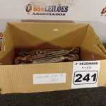 LOTE 241 - 01 LOTE COM VÁRIOS ESTICADORES PARA CABO DE AÇO. (NO ESTADO) ATENÇÃO! FAZER A VISITAÇÃO ANTES DE ARREMATAR, NÃO SABEMOS SE FUNCIONA. LEILÃO NÃO TEM GARANTIA E NEM DEVOLUÇÃO, SUJEITO A POSSÍVEIS AVARIAS VISÍVEIS/OCULTAS E/OU AUSÊNCIA DE COMPONENTES.