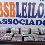 LOTE 164 - 38 - KIT GANCHO COM 03 PÇ MULTIUSO (APROXIMADAMENTE) (NO ESTADO, NÃO SABEMOS SE FUNCIONA. LEILÃO NÃO TEM GARANTIA E NEM DEVOLUÇÃO, SUJEITO A POSSÍVEIS AVARIAS VISÍVEIS/OCULTAS E/OU AUSÊNCIA DE COMPONENTES)