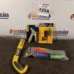 LOTE 125 - 01 KIT DE JARDINAGEM. (NO ESTADO) ATENÇÃO! FAZER A VISITAÇÃO ANTES DE ARREMATAR, NÃO SABEMOS SE FUNCIONA. LEILÃO NÃO TEM GARANTIA E NEM DEVOLUÇÃO, SUJEITO A POSSÍVEIS AVARIAS VISÍVEIS/OCULTAS E/OU AUSÊNCIA DE COMPONENTES.