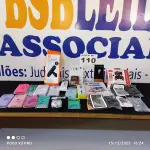 LOTE 110 - 23 – ACESSÓRIOS PARA CELULARES.(APROXIMADAMENTE) (NO ESTADO, NÃO SABEMOS SE FUNCIONA. LEILÃO NÃO TEM GARANTIA E NEM DEVOLUÇÃO, SUJEITO A POSSÍVEIS AVARIAS VISÍVEIS/OCULTAS E/OU AUSÊNCIA DE COMPONENTES)
