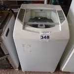 LOTE 348 - 01 LAVADORA DE ROUPAS 8KG MARCA BRASTEMP. (NO ESTADO) ATENÇÃO! FAZER A VISITAÇÃO ANTES DE ARREMATAR, NÃO SABEMOS SE FUNCIONA. LEILÃO NÃO TEM GARANTIA E NEM DEVOLUÇÃO, SUJEITO A POSSÍVEIS AVARIAS VISÍVEIS/OCULTAS E/OU AUSÊNCIA DE COMPONENTES.