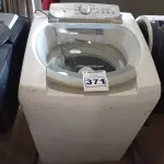 LOTE 371 - 01 MÁQUINA DE LAVAR ROUPAS MARCA BRASTEMP 220V. (NO ESTADO) ATENÇÃO! FAZER A VISITAÇÃO ANTES DE ARREMATAR, NÃO SABEMOS SE FUNCIONA. LEILÃO NÃO TEM GARANTIA E NEM DEVOLUÇÃO, SUJEITO A POSSÍVEIS AVARIAS VISÍVEIS/OCULTAS E/OU AUSÊNCIA DE COMPONENTES.