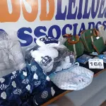 LOTE 166 - 20 - ENXOVAIS DE BEBÊ DIVERSOS (NO ESTADO, NÃO SABEMOS SE FUNCIONA. LEILÃO NÃO TEM GARANTIA E NEM DEVOLUÇÃO, SUJEITO A POSSÍVEIS AVARIAS VISÍVEIS/OCULTAS E/OU AUSÊNCIA DE COMPONENTES)