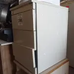 LOTE 286 - 02 GAVETEIROS COM 03 GAVETAS. (NO ESTADO) ATENÇÃO! FAZER A VISITAÇÃO ANTES DE ARREMATAR, NÃO SABEMOS SE FUNCIONA. LEILÃO NÃO TEM GARANTIA E NEM DEVOLUÇÃO, SUJEITO A POSSÍVEIS AVARIAS VISÍVEIS/OCULTAS E/OU AUSÊNCIA DE COMPONENTES.