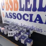 LOTE 161 - 18 – MINI BOMBONIERE EM VIDRO (NO ESTADO, NÃO SABEMOS SE FUNCIONA. LEILÃO NÃO TEM GARANTIA E NEM DEVOLUÇÃO, SUJEITO A POSSÍVEIS AVARIAS VISÍVEIS/OCULTAS E/OU AUSÊNCIA DE COMPONENTES)