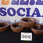 LOTE 008 - 04 - VASOS DE PLANTAS (NO ESTADO, NÃO SABEMOS SE FUNCIONA. LEILÃO NÃO TEM GARANTIA E NEM DEVOLUÇÃO, SUJEITO A POSSÍVEIS AVARIAS VISÍVEIS/OCULTAS E/OU AUSÊNCIA DE COMPONENTES)