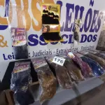 LOTE 176 - 26 – PEÇAS DE CABELO JUMBO  (APROXIMADAMENTE)(NO ESTADO, NÃO SABEMOS SE FUNCIONA. LEILÃO NÃO TEM GARANTIA E NEM DEVOLUÇÃO, SUJEITO A POSSÍVEIS AVARIAS VISÍVEIS/OCULTAS E/OU AUSÊNCIA DE COMPONENTES)