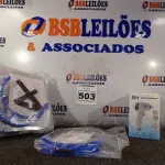 LOTE 503 - 04 TERMÔMETROS INFRAVERMELHO E 10 MASCARAS. (NO ESTADO) ATENÇÃO! FAZER A VISITAÇÃO ANTES DE ARREMATAR, NÃO SABEMOS SE FUNCIONA. LEILÃO NÃO TEM GARANTIA E NEM DEVOLUÇÃO, SUJEITO A POSSÍVEIS AVARIAS VISÍVEIS/OCULTAS E/OU AUSÊNCIA DE COMPONENTES.