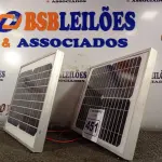 LOTE 451 - 02 PAINÉIS SOLARES 18V 10W.  (NO ESTADO) ATENÇÃO! FAZER A VISITAÇÃO ANTES DE ARREMATAR, NÃO SABEMOS SE FUNCIONA. LEILÃO NÃO TEM GARANTIA E NEM DEVOLUÇÃO, SUJEITO A POSSÍVEIS AVARIAS VISÍVEIS/OCULTAS E/OU AUSÊNCIA DE COMPONENTES.