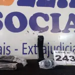 LOTE 243 - 01 - TORNEIRA BANHEIRO MONOCOMANDO MISTURADOR MODERNA PRETO FOSCO (NO ESTADO, NÃO SABEMOS SE FUNCIONA. LEILÃO NÃO TEM GARANTIA E NEM DEVOLUÇÃO, SUJEITO A POSSÍVEIS AVARIAS VISÍVEIS/OCULTAS E/OU AUSÊNCIA DE COMPONENTES)