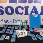 LOTE 321 - 30 - ITENS DE PAPELARIA DIVERSOS  (APROXIMADAMENTE)(NO ESTADO, NÃO SABEMOS SE FUNCIONA. LEILÃO NÃO TEM GARANTIA E NEM DEVOLUÇÃO, SUJEITO A POSSÍVEIS AVARIAS VISÍVEIS/OCULTAS E/OU AUSÊNCIA DE COMPONENTES)