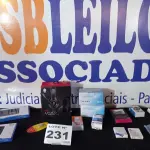 LOTE 231 - 20 – ITENS DE INFORMÁTICA/CELULARES DIVERSOS (APROXIMADAMENTE) (NO ESTADO, NÃO SABEMOS SE FUNCIONA. LEILÃO NÃO TEM GARANTIA E NEM DEVOLUÇÃO, SUJEITO A POSSÍVEIS AVARIAS VISÍVEIS/OCULTAS E/OU AUSÊNCIA DE COMPONENTES)