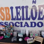LOTE 308 - 30 – ITENS PARA COZINHA DIVERSOS (APROXIMADAMENTE) (NO ESTADO, NÃO SABEMOS SE FUNCIONA. LEILÃO NÃO TEM GARANTIA E NEM DEVOLUÇÃO, SUJEITO A POSSÍVEIS AVARIAS VISÍVEIS/OCULTAS E/OU AUSÊNCIA DE COMPONENTES)
