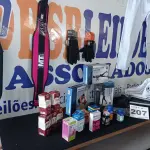 LOTE 207 - 29 – ITENS ESPORTIVOS DIVERSOS (APROXIMADAMENTE)(NO ESTADO, NÃO SABEMOS SE FUNCIONA. LEILÃO NÃO TEM GARANTIA E NEM DEVOLUÇÃO, SUJEITO A POSSÍVEIS AVARIAS VISÍVEIS/OCULTAS E/OU AUSÊNCIA DE COMPONENTES)