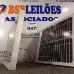 LOTE 447 - 02 PAINÉIS SOLARES 18V 10W.  (NO ESTADO) ATENÇÃO! FAZER A VISITAÇÃO ANTES DE ARREMATAR, NÃO SABEMOS SE FUNCIONA. LEILÃO NÃO TEM GARANTIA E NEM DEVOLUÇÃO, SUJEITO A POSSÍVEIS AVARIAS VISÍVEIS/OCULTAS E/OU AUSÊNCIA DE COMPONENTES.
