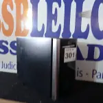 LOTE 301 - 01 - ADEGA ELECTROLUX 8 GARRAFAS ACABAMENTO EM ALUMÍNIO (NO ESTADO, NÃO SABEMOS SE FUNCIONA. LEILÃO NÃO TEM GARANTIA E NEM DEVOLUÇÃO, SUJEITO A POSSÍVEIS AVARIAS VISÍVEIS/OCULTAS E/OU AUSÊNCIA DE COMPONENTES)