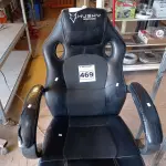 LOTE 469 - 01 CADEIRA GAMER. (NO ESTADO) ATENÇÃO! FAZER A VISITAÇÃO ANTES DE ARREMATAR, NÃO SABEMOS SE FUNCIONA. LEILÃO NÃO TEM GARANTIA E NEM DEVOLUÇÃO, SUJEITO A POSSÍVEIS AVARIAS VISÍVEIS/OCULTAS E/OU AUSÊNCIA DE COMPONENTES.