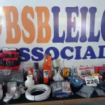 LOTE 226 - 50 – ITENS DE FERRAGISTA  (APROXIMADAMENTE)(NO ESTADO, NÃO SABEMOS SE FUNCIONA. LEILÃO NÃO TEM GARANTIA E NEM DEVOLUÇÃO, SUJEITO A POSSÍVEIS AVARIAS VISÍVEIS/OCULTAS E/OU AUSÊNCIA DE COMPONENTES)