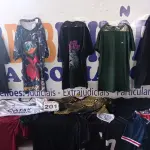 LOTE 201 - 28 - PEÇAS DE ROUPAS MASCULINAS (APROXIMADAMENTE) (NO ESTADO, NÃO SABEMOS SE FUNCIONA. LEILÃO NÃO TEM GARANTIA E NEM DEVOLUÇÃO, SUJEITO A POSSÍVEIS AVARIAS VISÍVEIS/OCULTAS E/OU AUSÊNCIA DE COMPONENTES)