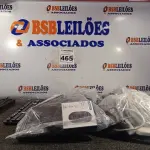 LOTE 465 - 01 LOTE COM PERIFÉRICOS DE INFORMÁTICA DIVERSOS. (NO ESTADO) ATENÇÃO! FAZER A VISITAÇÃO ANTES DE ARREMATAR, NÃO SABEMOS SE FUNCIONA. LEILÃO NÃO TEM GARANTIA E NEM DEVOLUÇÃO, SUJEITO A POSSÍVEIS AVARIAS VISÍVEIS/OCULTAS E/OU AUSÊNCIA DE COMPONENTES.