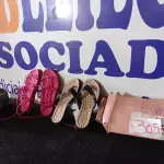 LOTE 305 - 02 – PARES DE CALÇADOS FEMININO Nº 39 (NO ESTADO, NÃO SABEMOS SE FUNCIONA. LEILÃO NÃO TEM GARANTIA E NEM DEVOLUÇÃO, SUJEITO A POSSÍVEIS AVARIAS VISÍVEIS/OCULTAS E/OU AUSÊNCIA DE COMPONENTES)