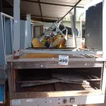 LOTE 490 - 01 FORNO INDUSTRIAL COM AVARIAS. (NO ESTADO) ATENÇÃO! FAZER A VISITAÇÃO ANTES DE ARREMATAR, NÃO SABEMOS SE FUNCIONA. LEILÃO NÃO TEM GARANTIA E NEM DEVOLUÇÃO, SUJEITO A POSSÍVEIS AVARIAS VISÍVEIS/OCULTAS E/OU AUSÊNCIA DE COMPONENTES.