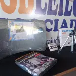 LOTE 262 - 04 - ITENS PARA INFORMÁTICA / CELULARES DIVERSOS (NO ESTADO, NÃO SABEMOS SE FUNCIONA. LEILÃO NÃO TEM GARANTIA E NEM DEVOLUÇÃO, SUJEITO A POSSÍVEIS AVARIAS VISÍVEIS/OCULTAS E/OU AUSÊNCIA DE COMPONENTES)