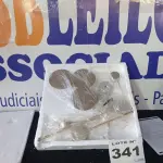 LOTE 341 - 01 - ARANDELA LED ELO DOURADO 3000K 15W BELLA DY003 (NO ESTADO, NÃO SABEMOS SE FUNCIONA. LEILÃO NÃO TEM GARANTIA E NEM DEVOLUÇÃO, SUJEITO A POSSÍVEIS AVARIAS VISÍVEIS/OCULTAS E/OU AUSÊNCIA DE COMPONENTES)
