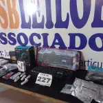 LOTE 227 - 30 -  ITENS DE INFORMÁTICA DIVERSOS (APROXIMADAMENTE) (NO ESTADO, NÃO SABEMOS SE FUNCIONA. LEILÃO NÃO TEM GARANTIA E NEM DEVOLUÇÃO, SUJEITO A POSSÍVEIS AVARIAS VISÍVEIS/OCULTAS E/OU AUSÊNCIA DE COMPONENTES)