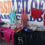 LOTE 204 - 33 – PEÇAS DE ROUPAS FEMININAS (APROXIMADAMENTE) (NO ESTADO, NÃO SABEMOS SE FUNCIONA. LEILÃO NÃO TEM GARANTIA E NEM DEVOLUÇÃO, SUJEITO A POSSÍVEIS AVARIAS VISÍVEIS/OCULTAS E/OU AUSÊNCIA DE COMPONENTES)