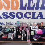 LOTE 246 - 40 – ITENS DE COSMÉTICOS DIVERSOS (APROXIMADAMENTE) (NO ESTADO, NÃO SABEMOS SE FUNCIONA. LEILÃO NÃO TEM GARANTIA E NEM DEVOLUÇÃO, SUJEITO A POSSÍVEIS AVARIAS VISÍVEIS/OCULTAS E/OU AUSÊNCIA DE COMPONENTES)