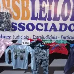 LOTE 182 - 30 – PEÇAS DE ROUPAS INFANTIS (APROXIMADAMENTE) (NO ESTADO, NÃO SABEMOS SE FUNCIONA. LEILÃO NÃO TEM GARANTIA E NEM DEVOLUÇÃO, SUJEITO A POSSÍVEIS AVARIAS VISÍVEIS/OCULTAS E/OU AUSÊNCIA DE COMPONENTES)