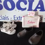 LOTE 235 - 02 – PARES DE CALÇADOS FEMININO Nº 34 (NO ESTADO, NÃO SABEMOS SE FUNCIONA. LEILÃO NÃO TEM GARANTIA E NEM DEVOLUÇÃO, SUJEITO A POSSÍVEIS AVARIAS VISÍVEIS/OCULTAS E/OU AUSÊNCIA DE COMPONENTES)