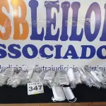 LOTE 347 - 1150 – MASCARAS DESCARTÁVEIS (APROXIMADAMENTE) (NO ESTADO, NÃO SABEMOS SE FUNCIONA. LEILÃO NÃO TEM GARANTIA E NEM DEVOLUÇÃO, SUJEITO A POSSÍVEIS AVARIAS VISÍVEIS/OCULTAS E/OU AUSÊNCIA DE COMPONENTES)