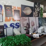 LOTE 239 - 20- ITENS DE DECORAÇÃO DIVERSOS (APROXIMADAMENTE)(NO ESTADO, NÃO SABEMOS SE FUNCIONA. LEILÃO NÃO TEM GARANTIA E NEM DEVOLUÇÃO, SUJEITO A POSSÍVEIS AVARIAS VISÍVEIS/OCULTAS E/OU AUSÊNCIA DE COMPONENTES)