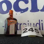 LOTE 245 - 01 - LICOR COINTREAU 700 ML (NO ESTADO, NÃO SABEMOS SE FUNCIONA. LEILÃO NÃO TEM GARANTIA E NEM DEVOLUÇÃO, SUJEITO A POSSÍVEIS AVARIAS VISÍVEIS/OCULTAS E/OU AUSÊNCIA DE COMPONENTES)