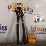 LOTE 290 - 01 ALICATE BOMBA D’AGUA 10” E 01 KIT DE CHAVES DE PRECISÃO. (NO ESTADO) ATENÇÃO! FAZER A VISITAÇÃO ANTES DE ARREMATAR, NÃO SABEMOS SE FUNCIONA. LEILÃO NÃO TEM GARANTIA E NEM DEVOLUÇÃO, SUJEITO A POSSÍVEIS AVARIAS VISÍVEIS/OCULTAS E/OU AUSÊNCIA DE COMPONENTES.