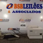 LOTE 456 - 01 IMPRESSORA DE CUPOM NÃO FISCAL MARCA EPSON COM FONTE. (NO ESTADO) ATENÇÃO! FAZER A VISITAÇÃO ANTES DE ARREMATAR, NÃO SABEMOS SE FUNCIONA. LEILÃO NÃO TEM GARANTIA E NEM DEVOLUÇÃO, SUJEITO A POSSÍVEIS AVARIAS VISÍVEIS/OCULTAS E/OU AUSÊNCIA DE COMPONENTES.