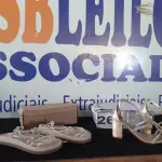 LOTE 269 - 02 – PARES DE CALÇADOS FEMININO Nº 37 (NO ESTADO, NÃO SABEMOS SE FUNCIONA. LEILÃO NÃO TEM GARANTIA E NEM DEVOLUÇÃO, SUJEITO A POSSÍVEIS AVARIAS VISÍVEIS/OCULTAS E/OU AUSÊNCIA DE COMPONENTES)